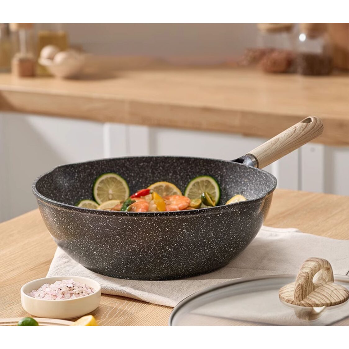 Endo Ganseki 28cm I.H. Wok Pan with Lid (E - GSK - 28WP) - Metro Singapore Departmental Store - Celebrating 69 Years in SG