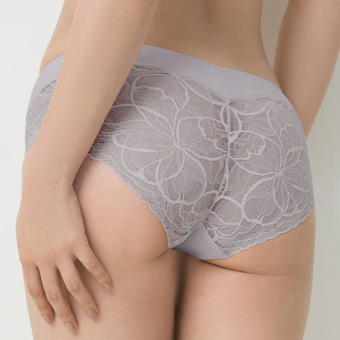 Triumph Body Make Up Illusion Lace Hipster Feather