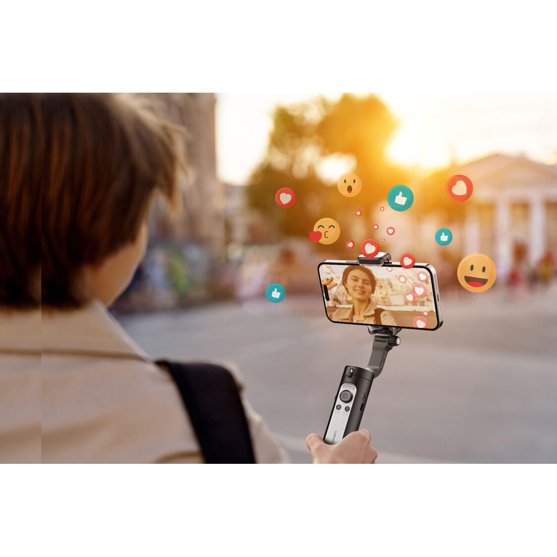 Hohem iSteady XE 3-Axis Palm Smartphone Gimbal with Magnetic Fill Light Black