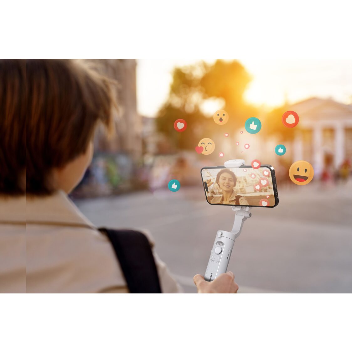 Hohem iSteady XE Kit 3-Axis Palm Smartphone Gimbal with Magnetic Fill Light