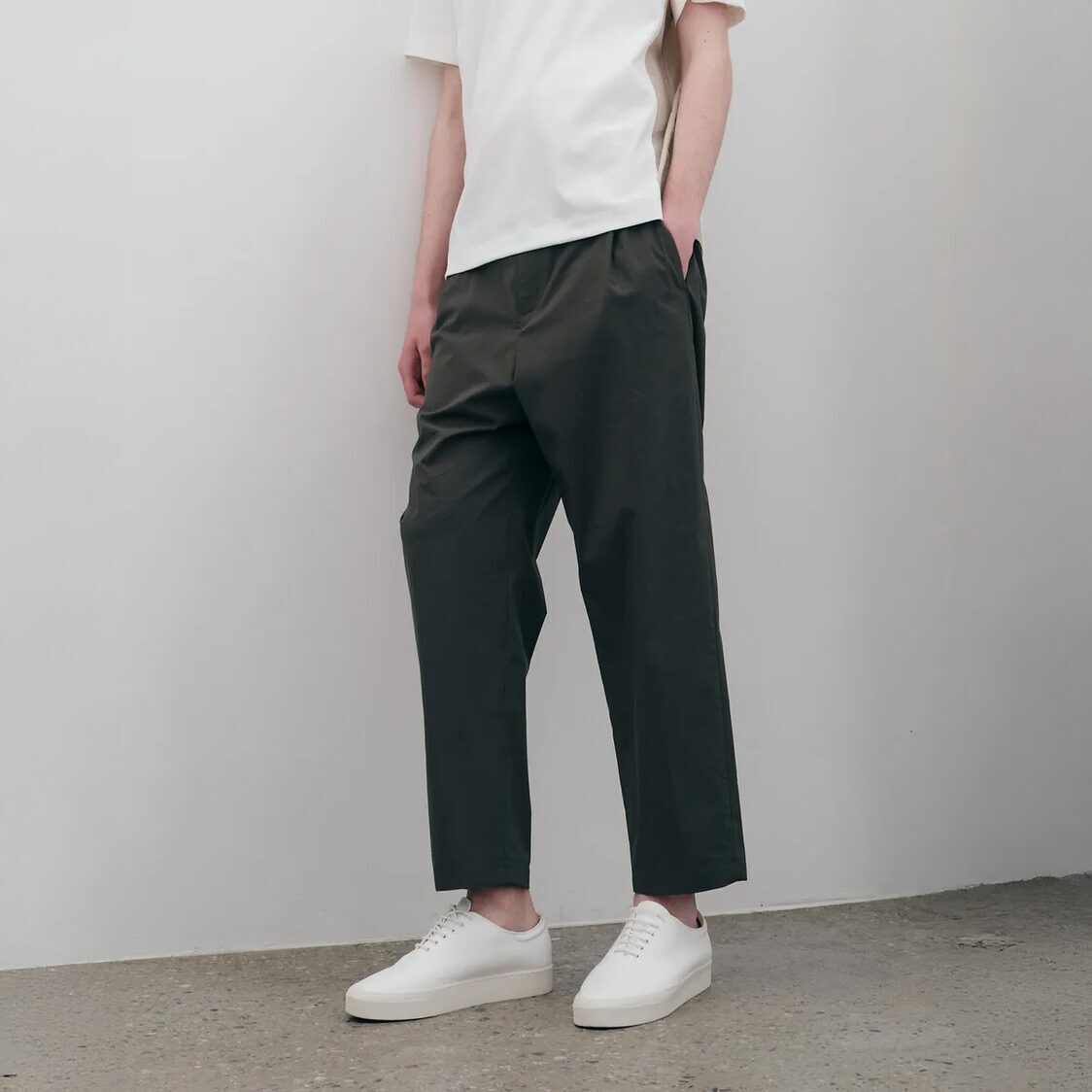 Mind Bridge Relaxed Fit Full Banding Pants Khaki