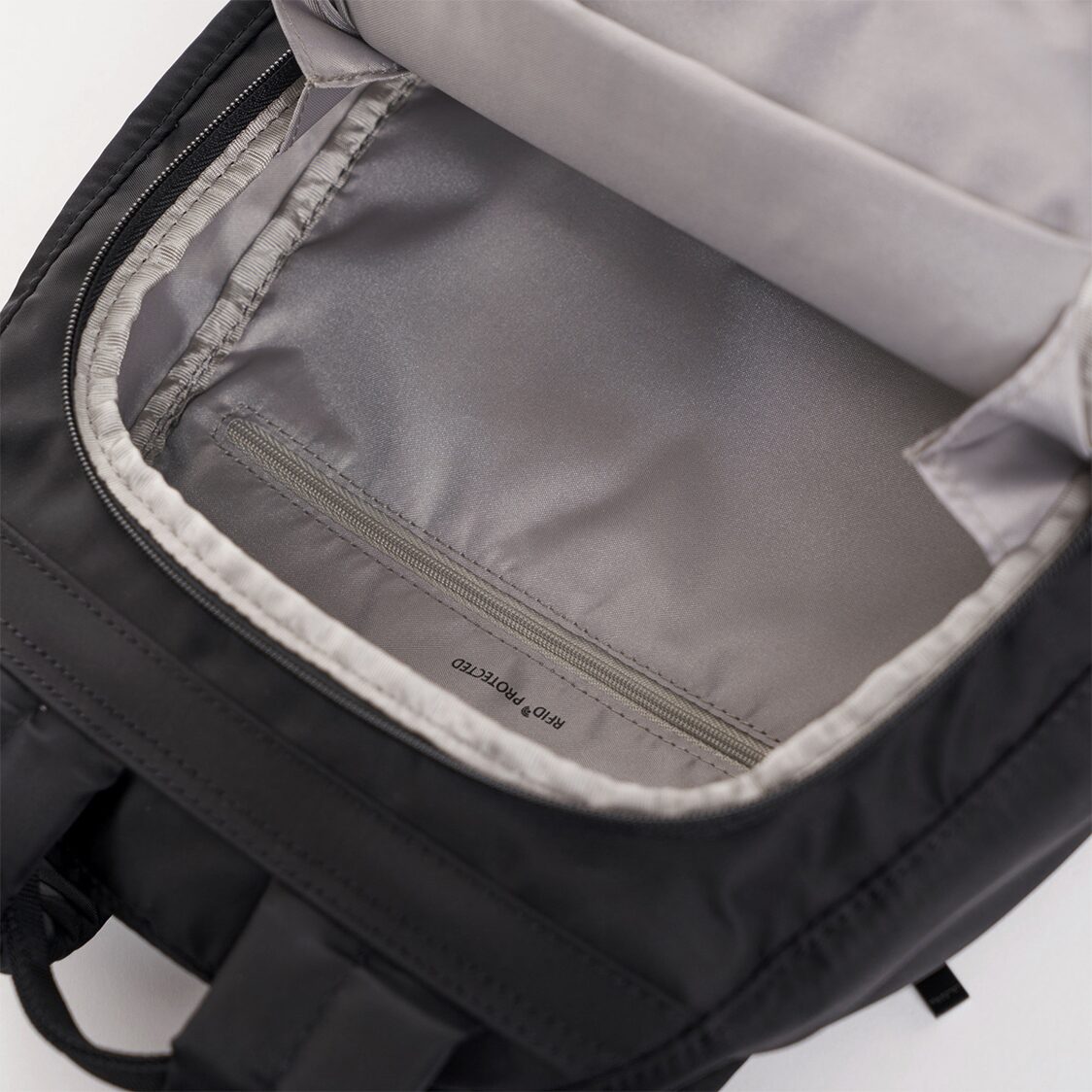 Hedgren Vogue Large Backpack - Metro Singapore Departmental Store - Celebrating 69 Years in SG