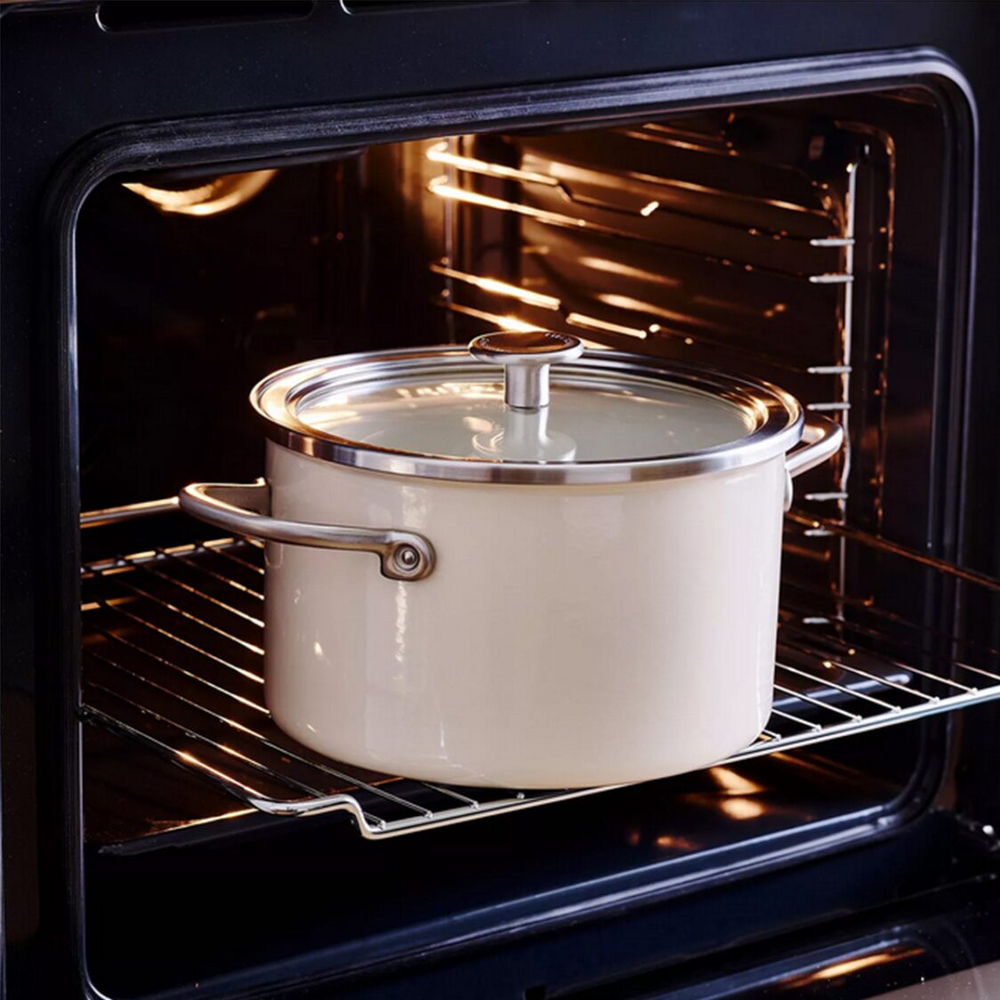 KitchenAid 24cm Cast - Iron Enamel Casserole GPKA668589 - Cream + Free Tupperware Smart Rice Dispenser - Metro Singapore Departmental Store - Celebrating 69 Years in SG