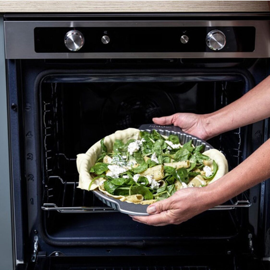KitchenAid Bakeware Non - Stick Quiche Form 28cm KABW668947 - Metro Singapore Departmental Store - Celebrating 69 Years in SG