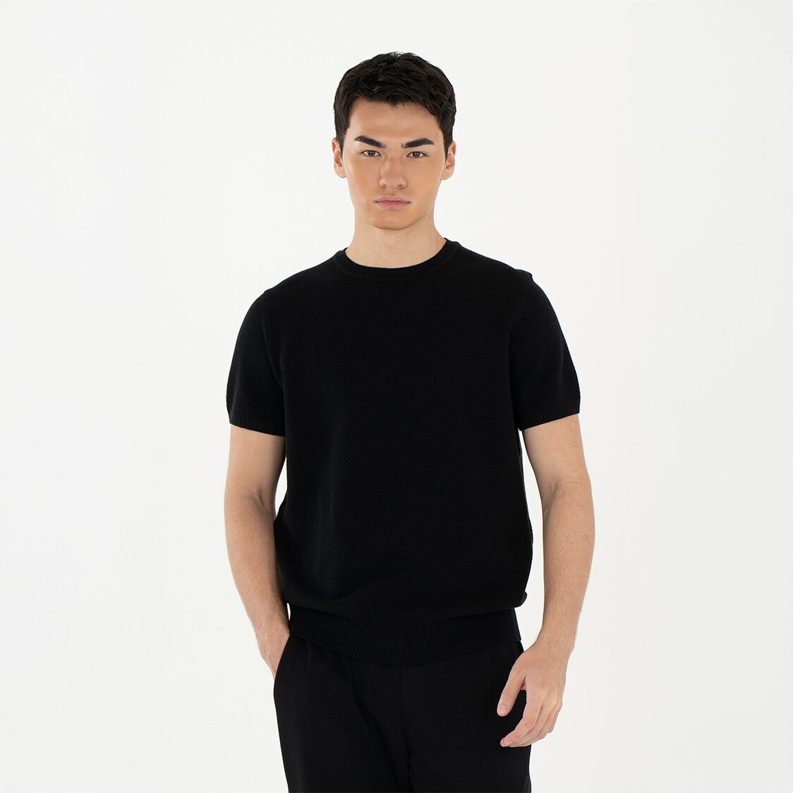 K/Woods Mens Calmline Crew Neck - Metro Singapore Departmental Store - Celebrating 69 Years in SG
