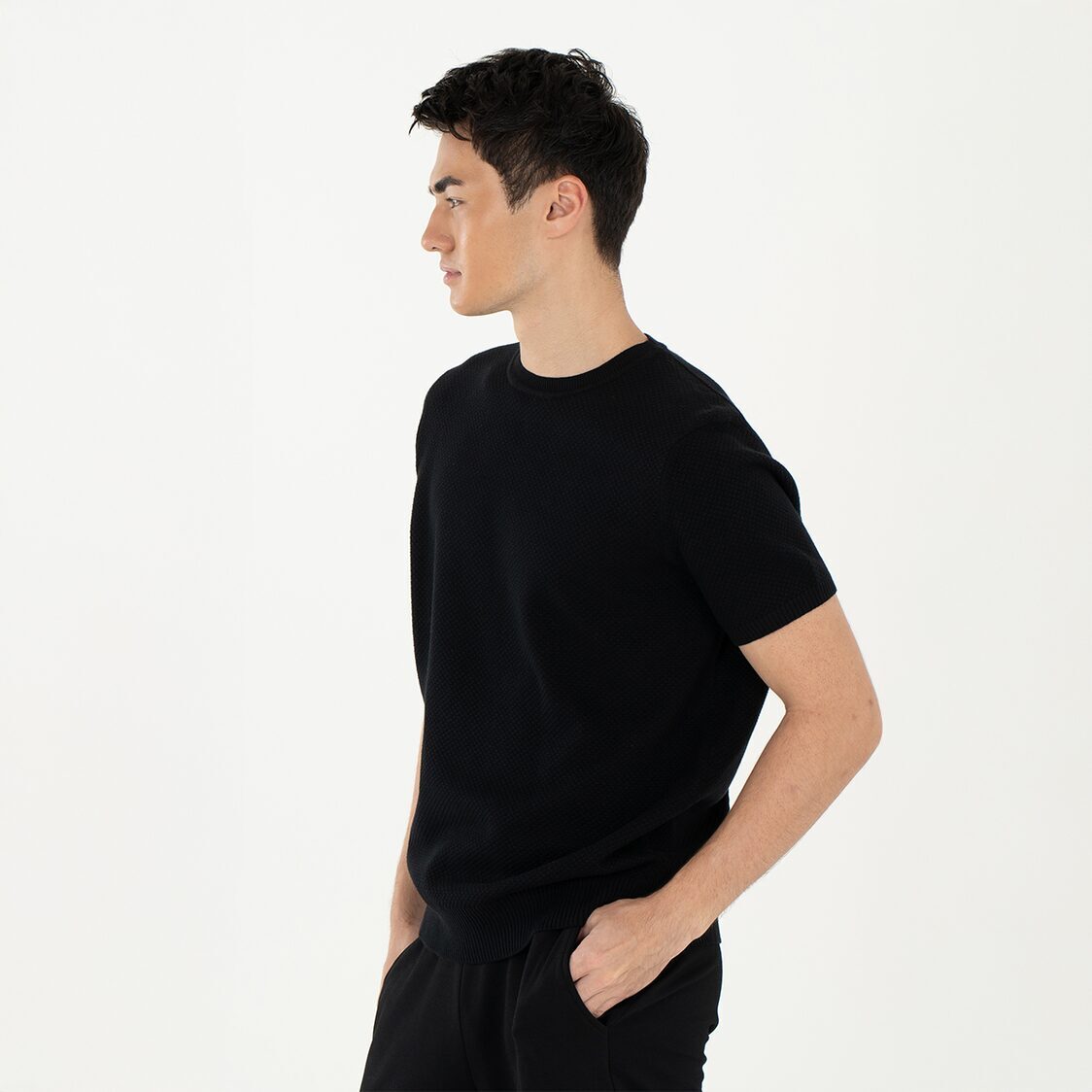 K/Woods Mens Calmline Crew Neck - Metro Singapore Departmental Store - Celebrating 69 Years in SG