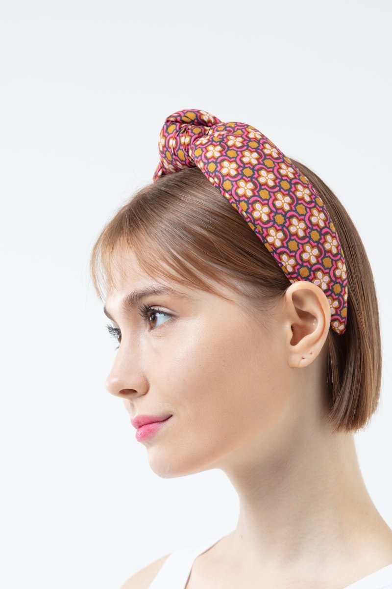 K/Woods Poise Knotted Hairband - Daisy Link - Metro Singapore Departmental Store - Celebrating 69 Years in SG