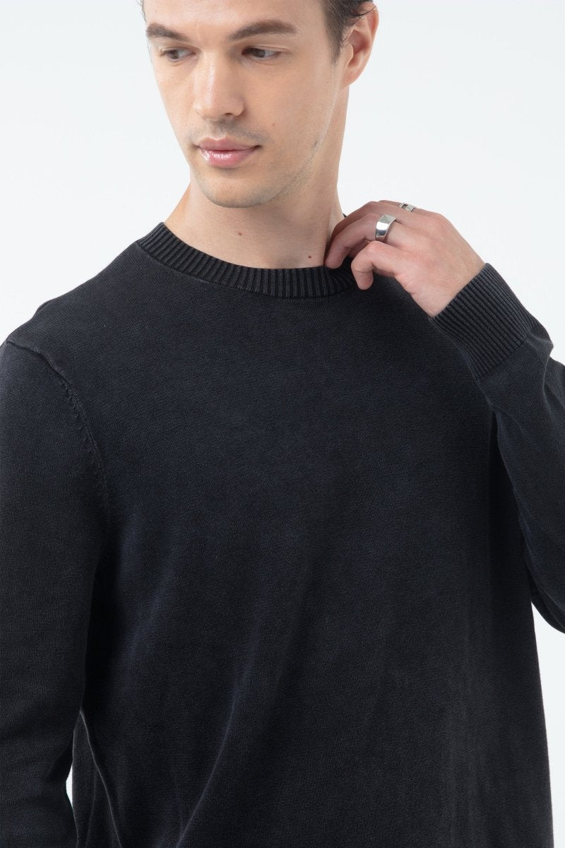 K/Woods Voyage Luxe Pullover - Metro Singapore Departmental Store - Celebrating 69 Years in SG