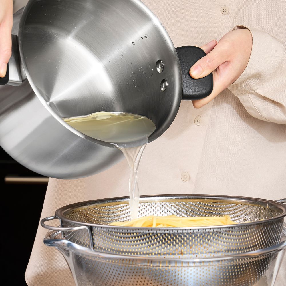 Meyer Luna Stainless Steel Stockpot with Glass Lid - Metro Singapore Departmental Store - Celebrating 69 Years in SG