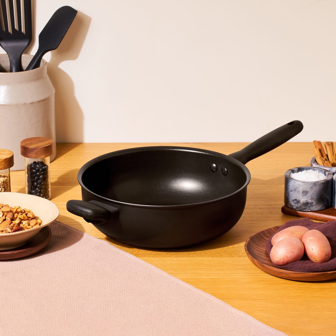 Meyer Midnight Hard Anodized IH 26cm/3.8l Open Chef`s Pan With Helping Handle (Induction) - 85076 - Metro Singapore Departmental Store - Celebrating 69 Years in SG