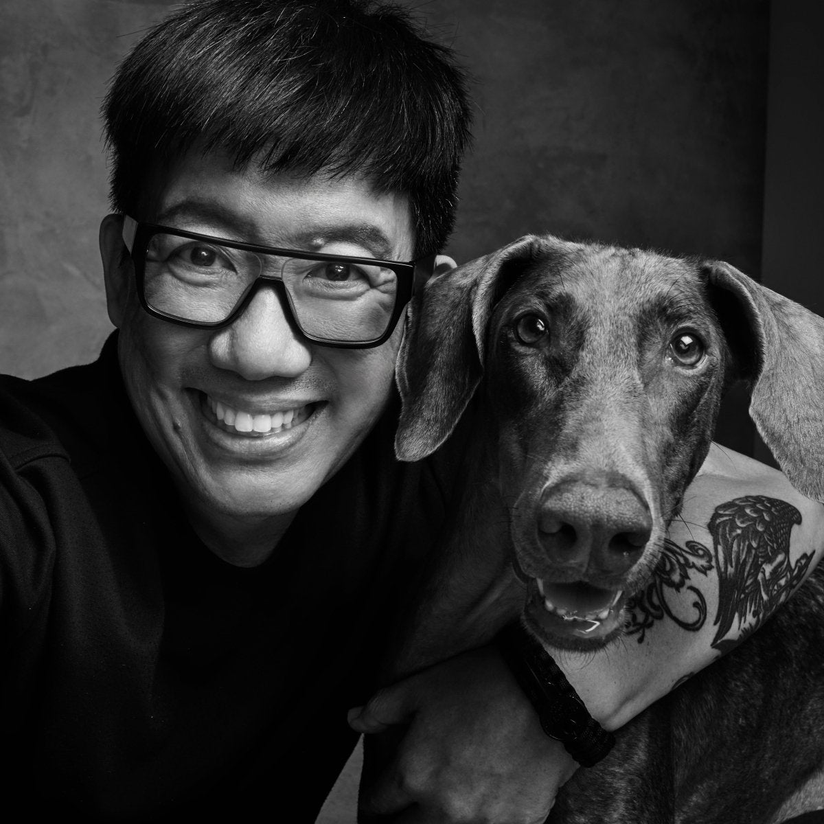 Paws & Portraits Studio Photography (1 pax + 1 paw) - Metro Singapore Departmental Store - Celebrating 69 Years in SG