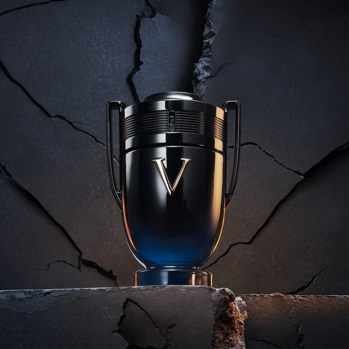 Rabanne Invictus Victory Elixir Parfum 100ml - Metro Singapore Departmental Store - Celebrating 69 Years in SG