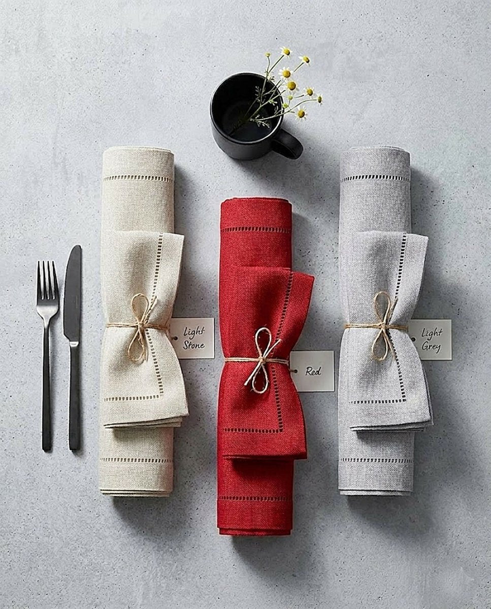 Rapee Sonia Lasercut Placemat – Cationic Fabric – 33 x 45 cm – Red - Metro Singapore Departmental Store - Celebrating 69 Years in SG
