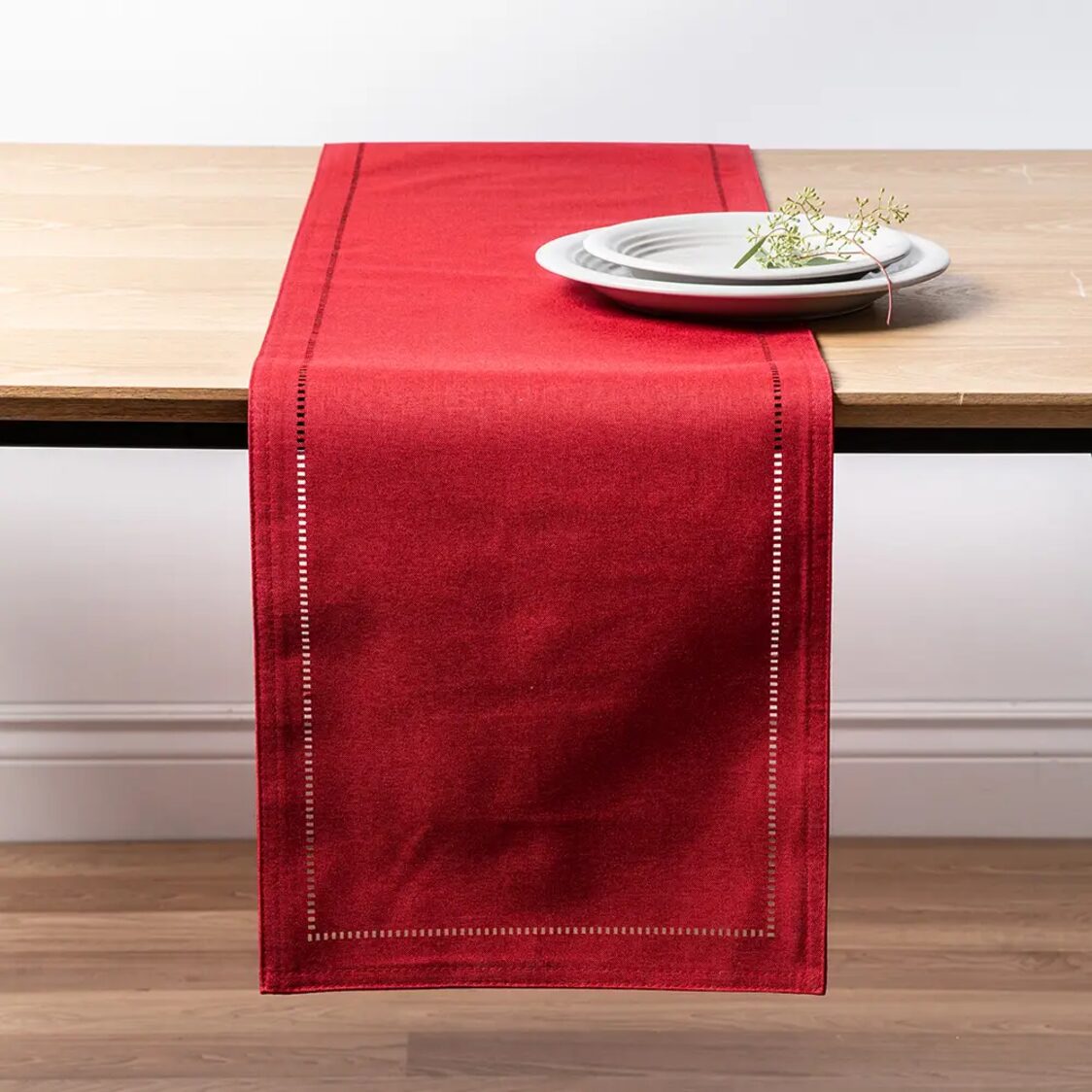 Rapee Sonia Tablerunner - Red - Metro Singapore Departmental Store - Celebrating 69 Years in SG