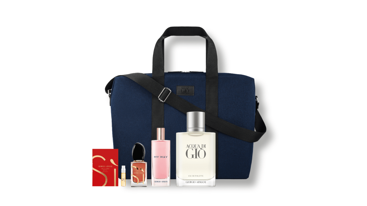 Receive 5-pc gift including full sized perfume with $280 nett spend on Giorgio Armani Fragrance for HER (Gift with Purchase) - Metro Singapore Departmental Store - Celebrating 69 Years in SG