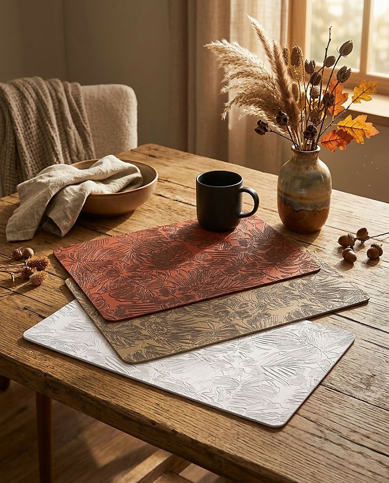 Rapee BARS Embossed PU Placemat – Monstera Leaf Design – 30 x 45 cm – White