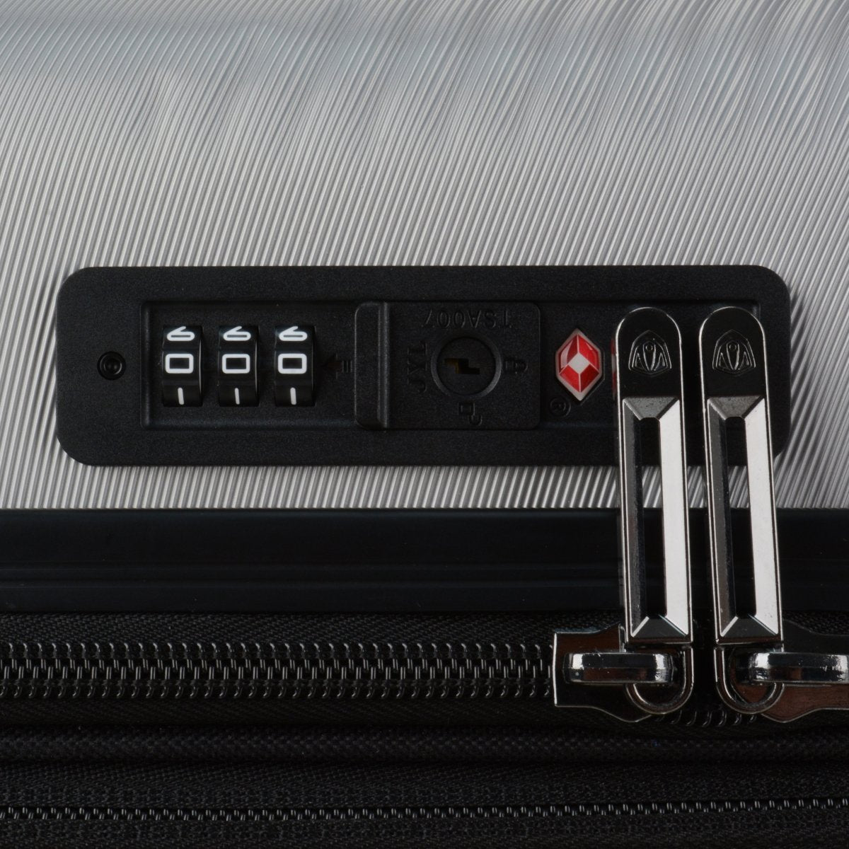 Traveler's Choice Cyclone Wheels Expandable Trolley Case with TSA Lock and Anti - theft Zipper - Metro Singapore Departmental Store - Celebrating 69 Years in SG