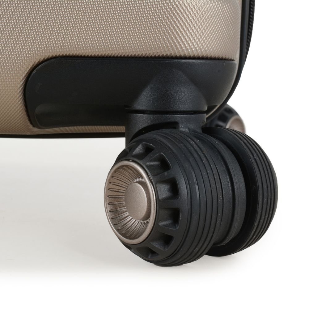 Traveler's Choice Whitehorse Polycarbonate Hardside Luggage Spinner - Metro Singapore Departmental Store - Celebrating 69 Years in SG