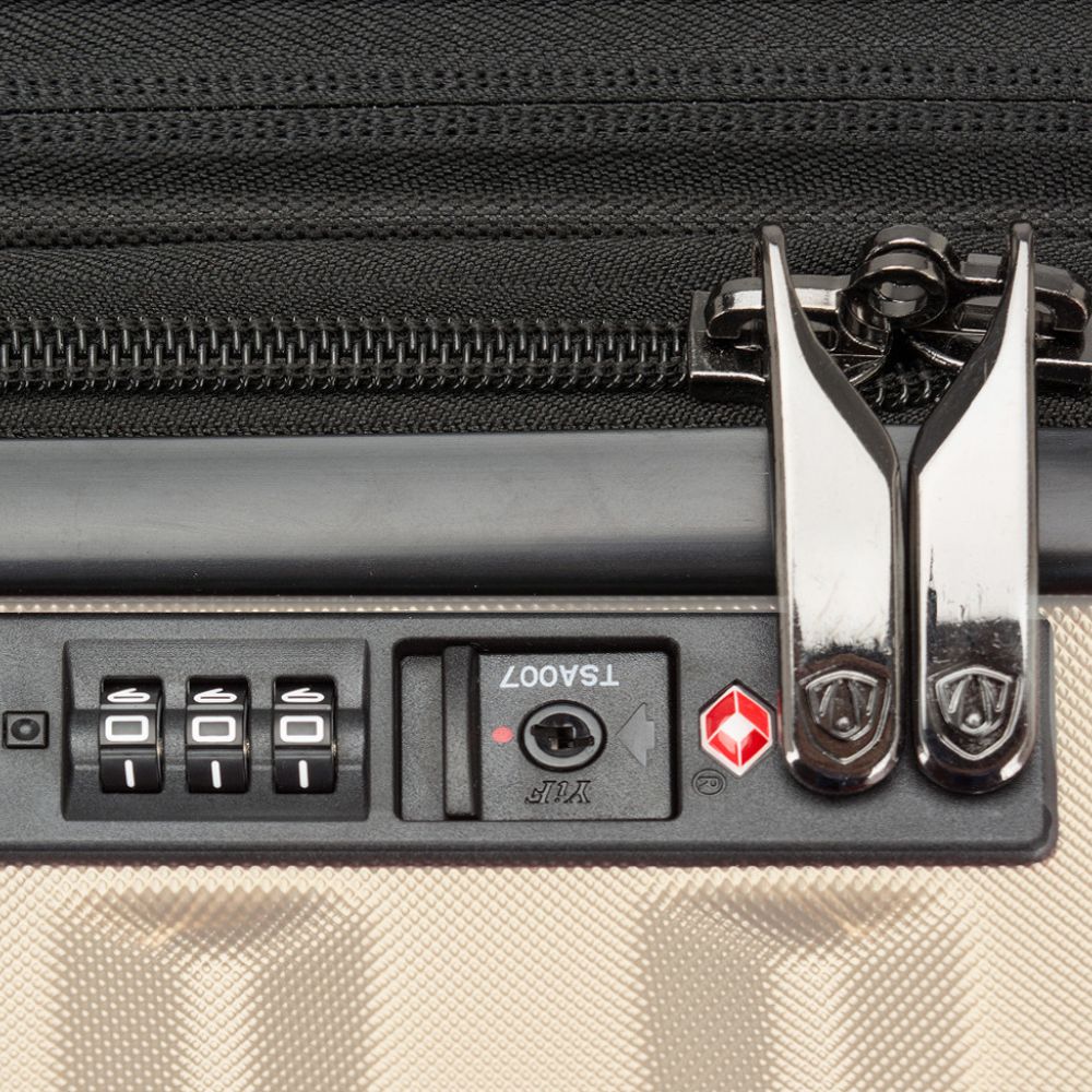Traveler's Choice Whitehorse Polycarbonate Hardside Luggage Spinner - Metro Singapore Departmental Store - Celebrating 69 Years in SG
