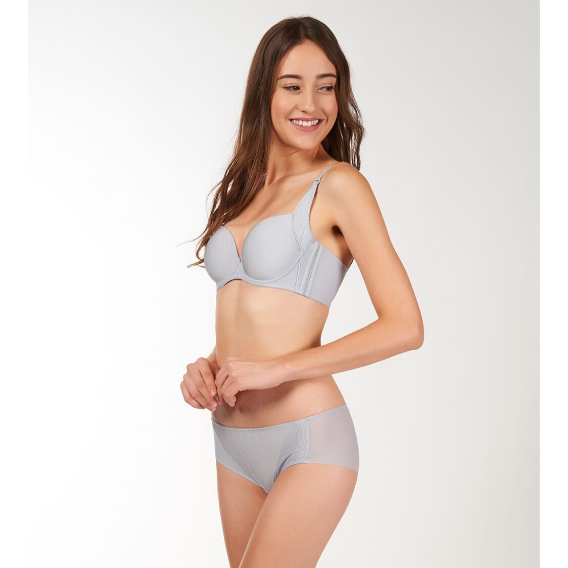 Triumph Pure Invisible WHP Feather 101886576227 - Metro Singapore Departmental Store - Celebrating 69 Years in SG