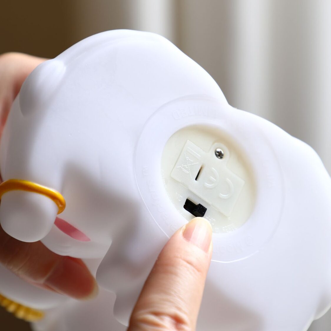 VIPO X Moomin Hug Light MM37461 - Metro Singapore Departmental Store - Celebrating 69 Years in SG