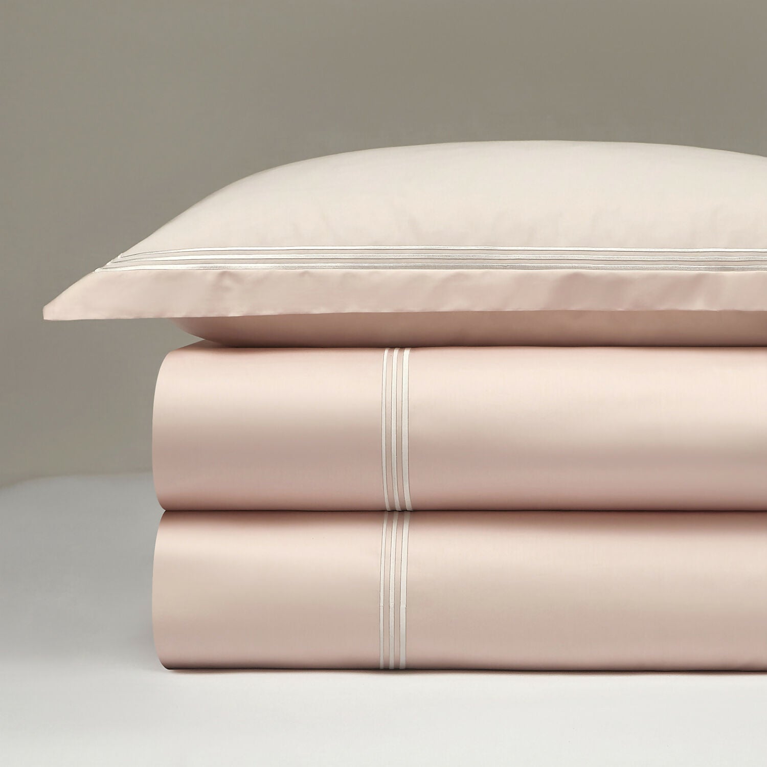 Hotel Suite Deluxe Collection Bedset - Medium Champagne