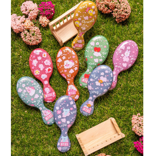Wet Brush BT21 Mini Detangler - Metro Singapore Departmental Store - Celebrating 69 Years in SG