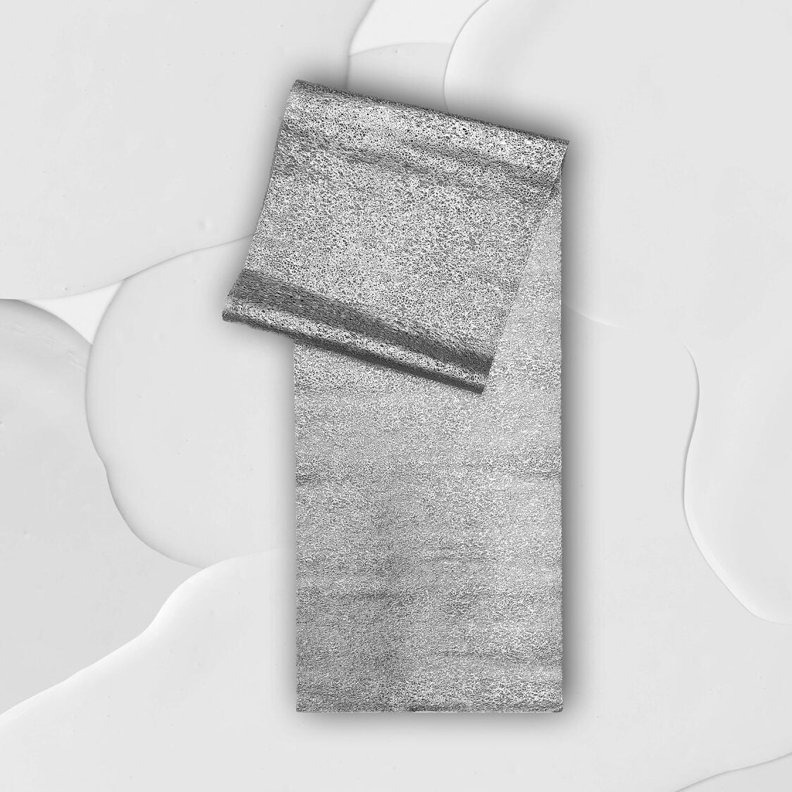 J. Rapee Allure Tablerunner