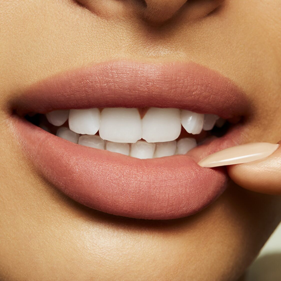 MAC Powder Kiss Liquid Lipcolour