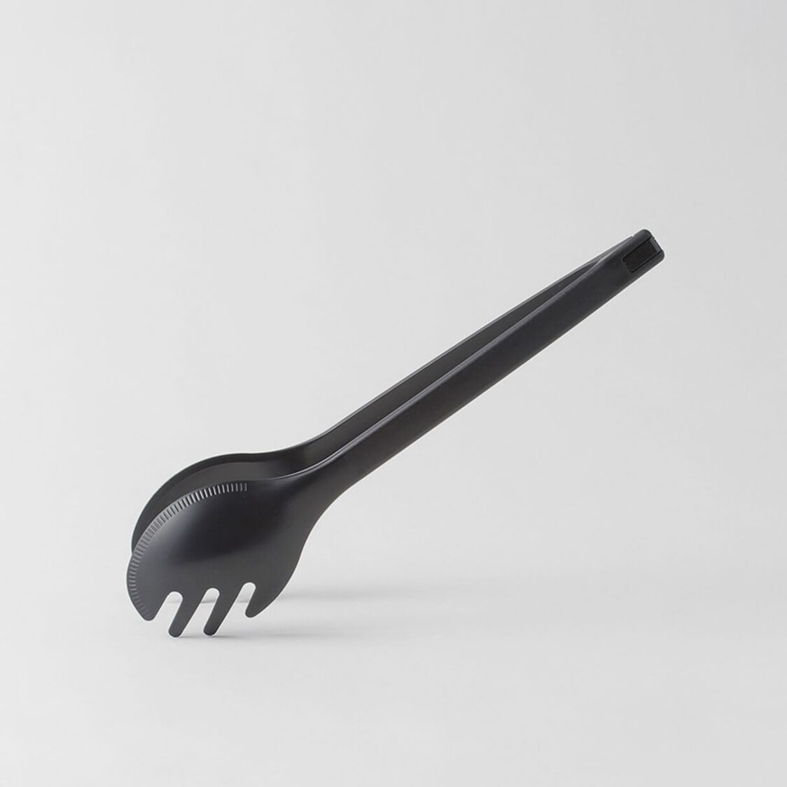 Marna Oicia Pasta Tongs - Black