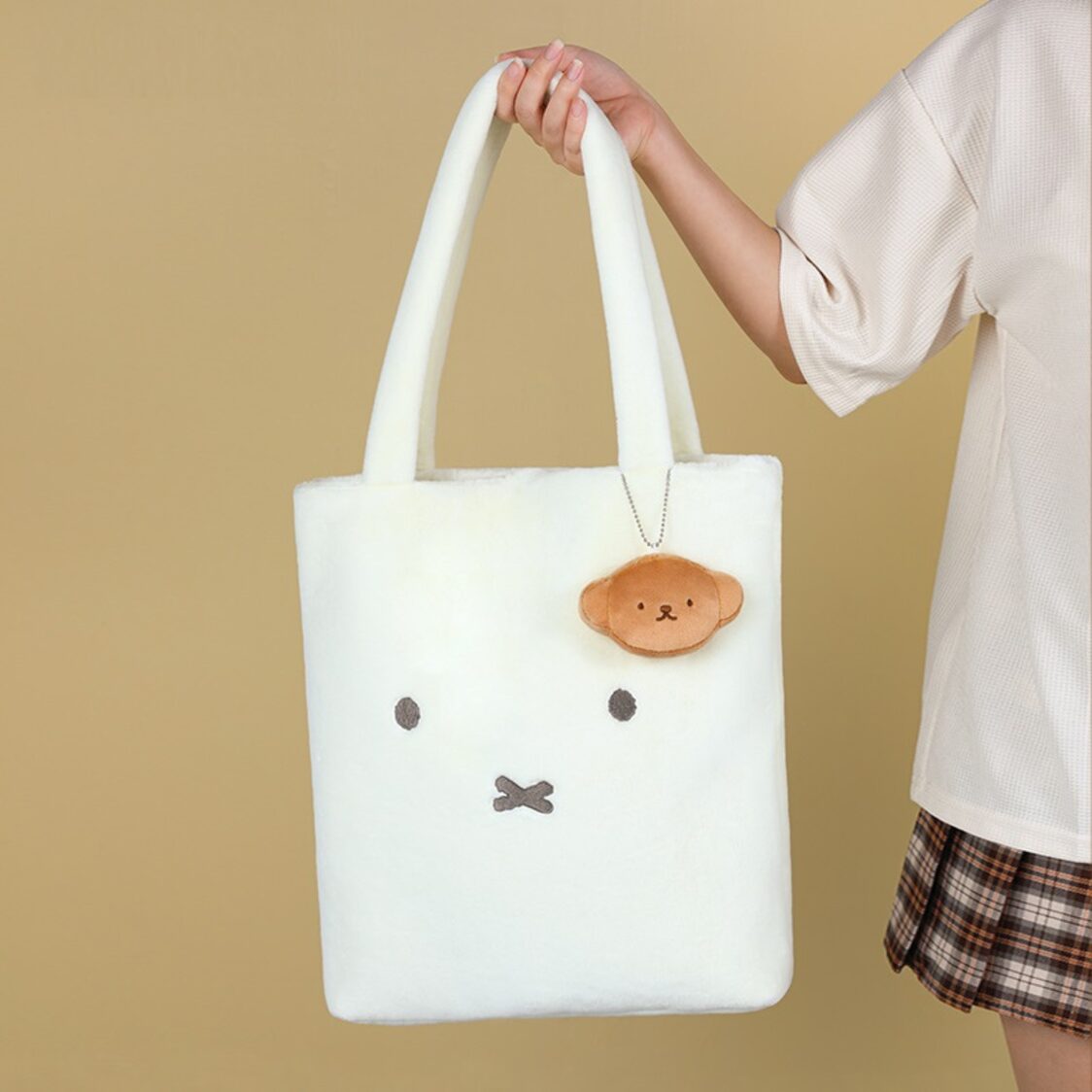 VIPO X Miffy Plush Bag (33cm) MIF37601