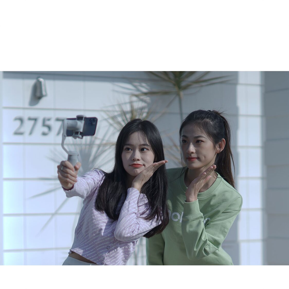 Hohem iSteady XE 3-Axis Palm Smartphone Gimbal