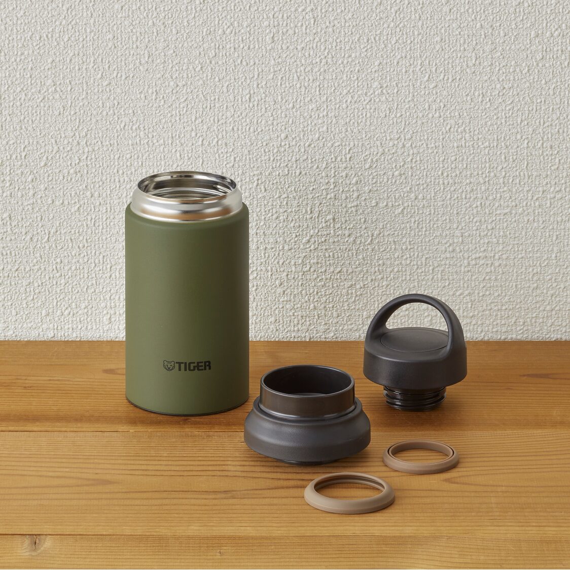 TIGER Anti-Bacterial Double Stainless Steel Bottle 400ml - Moss Forest (MCZ-S040 GZ)