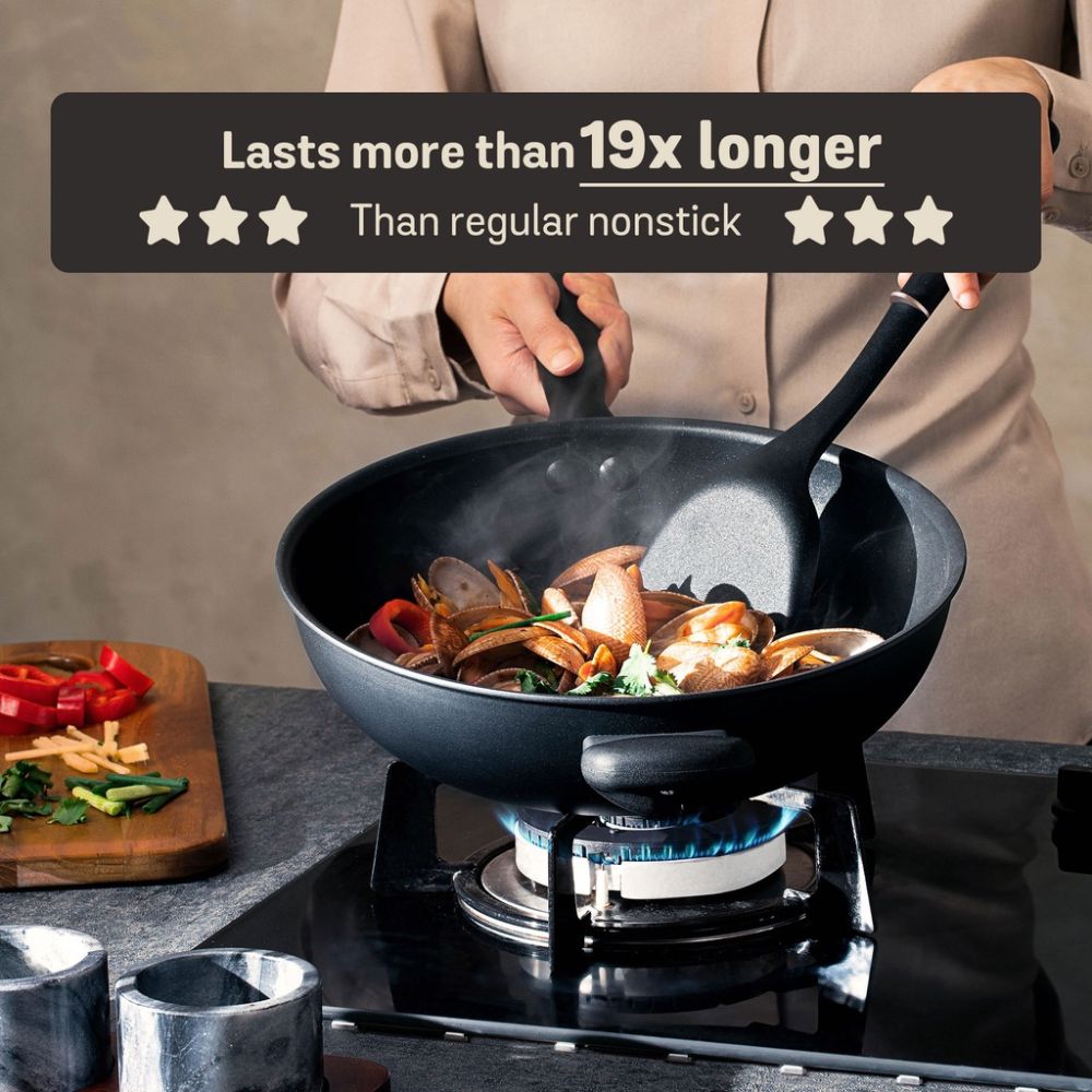 Meyer Midnight Nonstick 28cm Stirfry with Helper Handle 85078