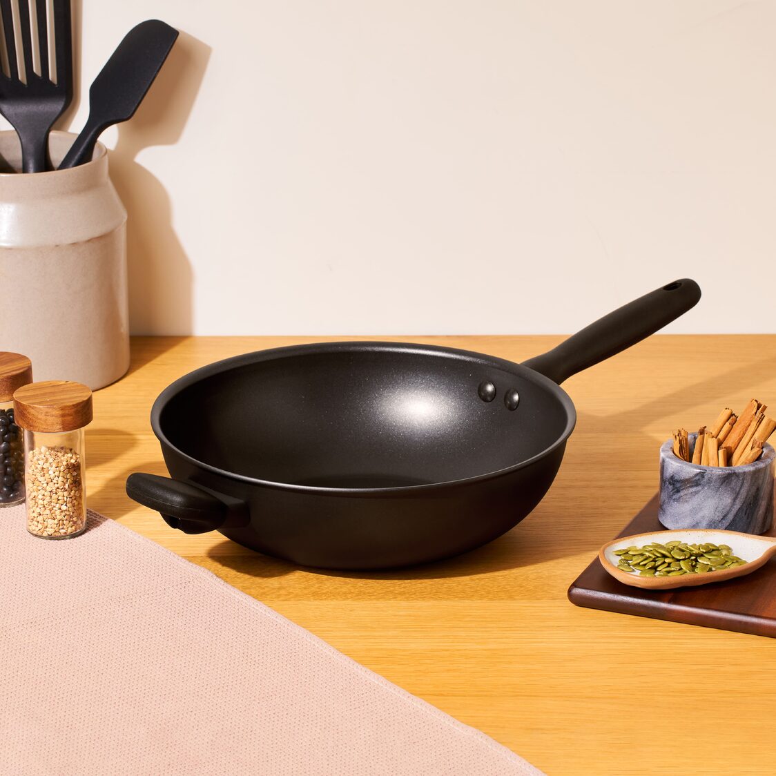 Meyer Midnight Nonstick 28cm Hard Anodized Open Stirfry With Helping Handle (Induction) 85078