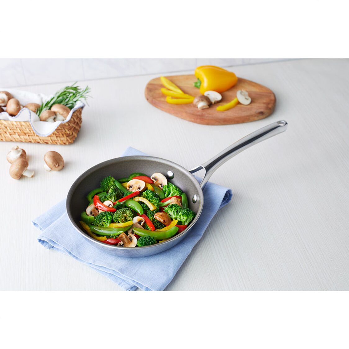 [Metro Exclusive] Corelle DuraNano Triply Frypan 20cm