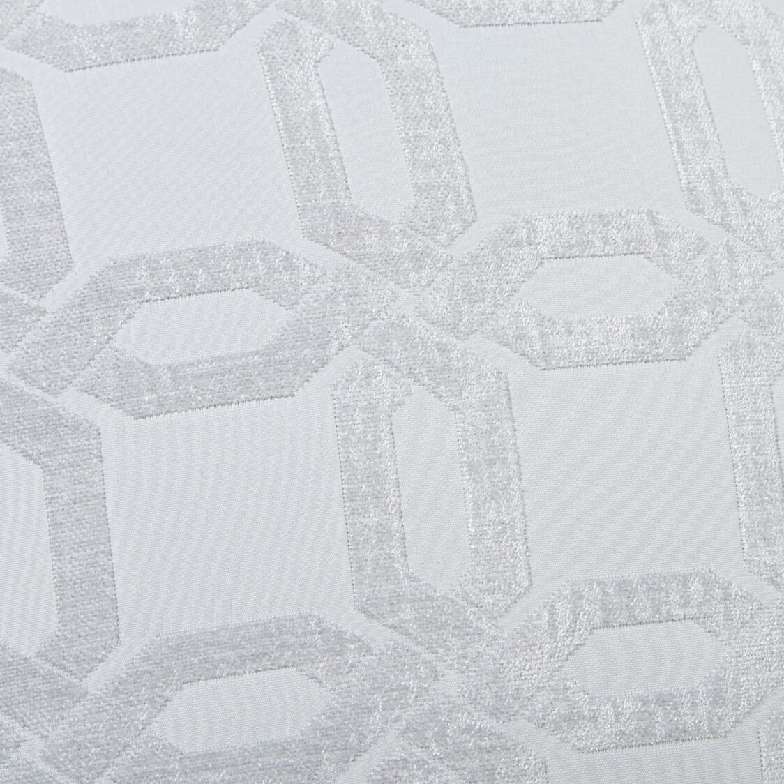 J.Rapee Vendi Cushion Cover Silver