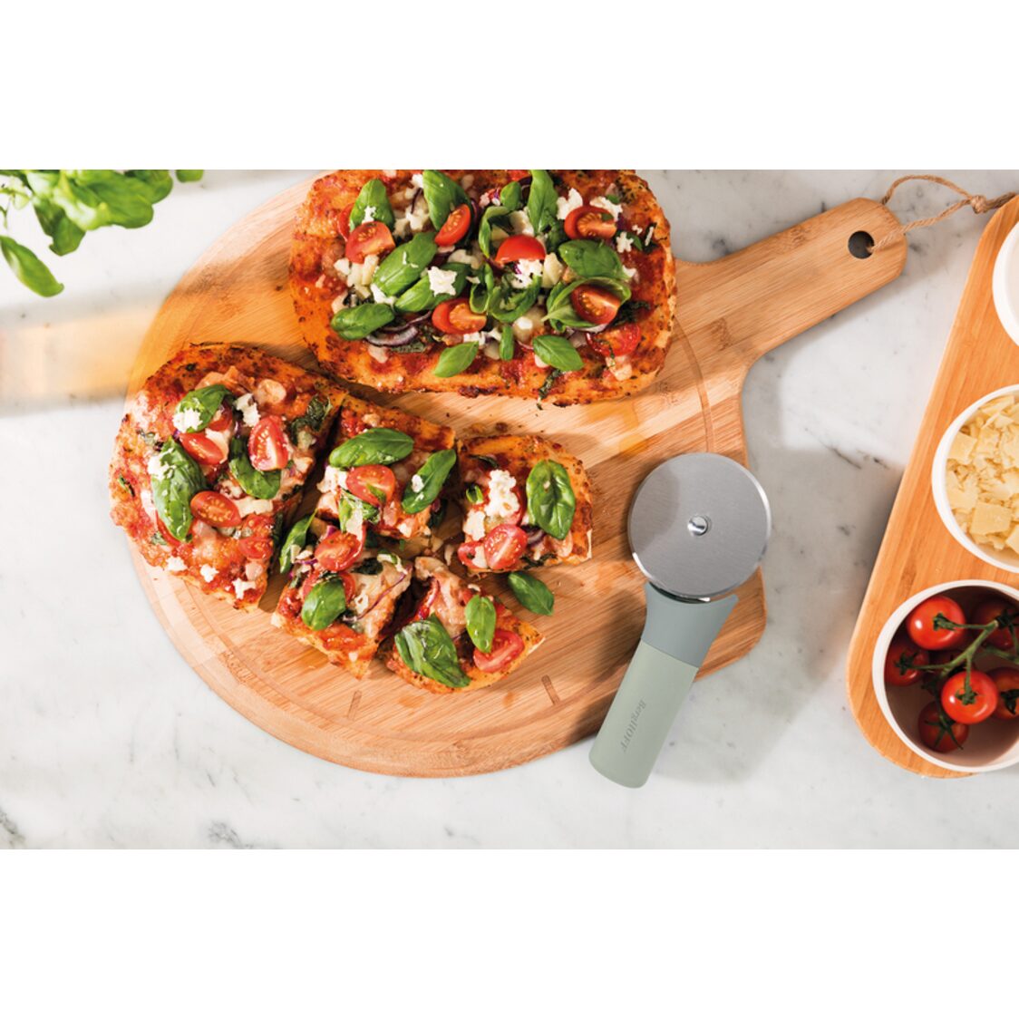 Berghoff Pizza Cutter Balance Light Green