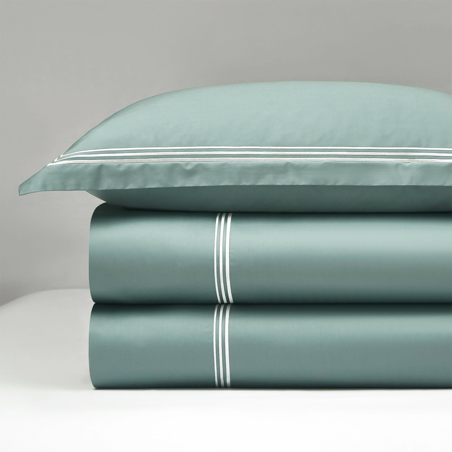 Hotel Suite Deluxe Collection Bedset - Light Silver