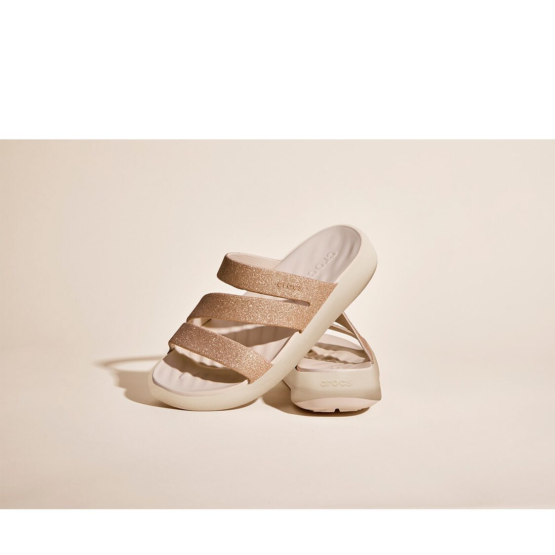 Crocs Getaway Glitter Strappy Stucco