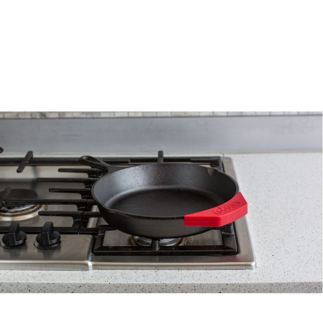 Lodge Red Silicone Assist Handle Holder