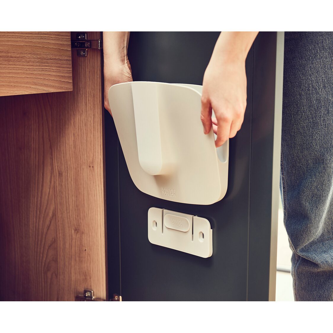 Joseph-Joseph CleanStore Dustpan & Brus