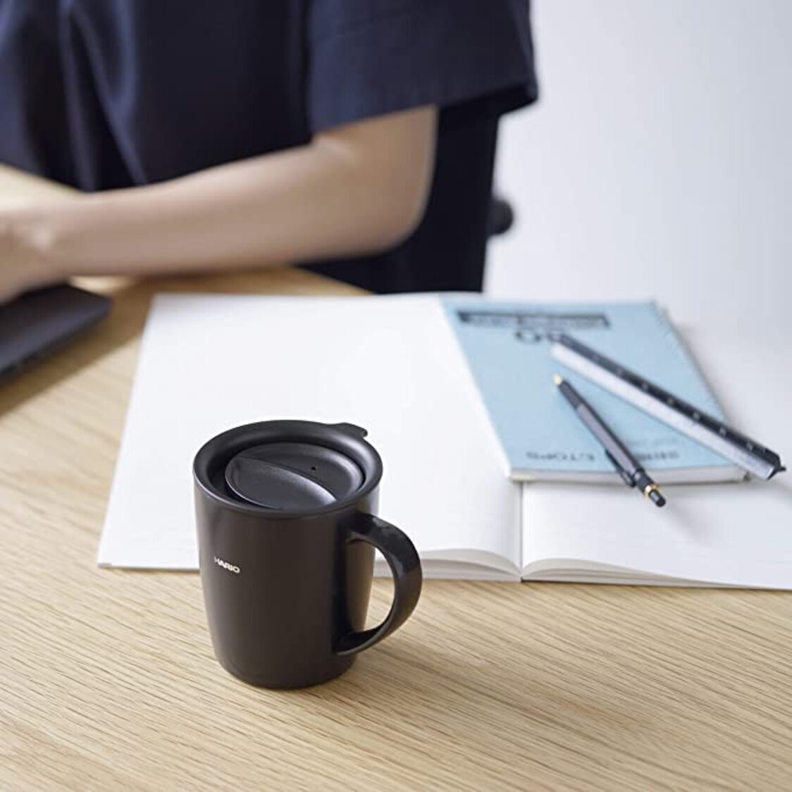 HARIO Heat Retention Mug with Lid 300ml - Black (SMF-300B)