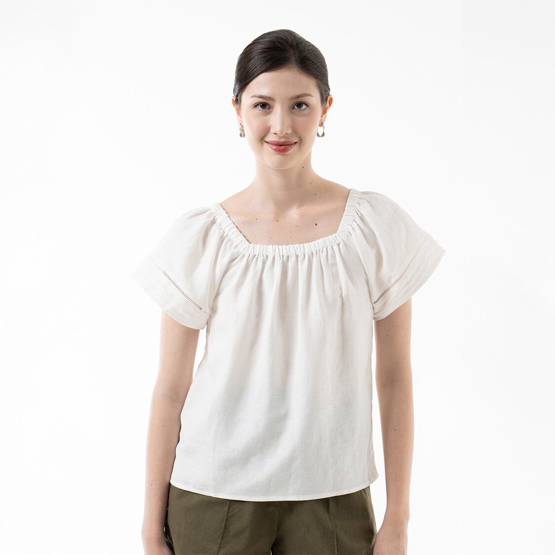 K/Woods Boho Breeze Peasant Top in Off White