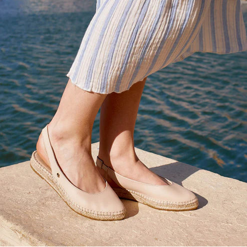 Alhamas Pointy Toe Camellia Slingback Platform Espadrille