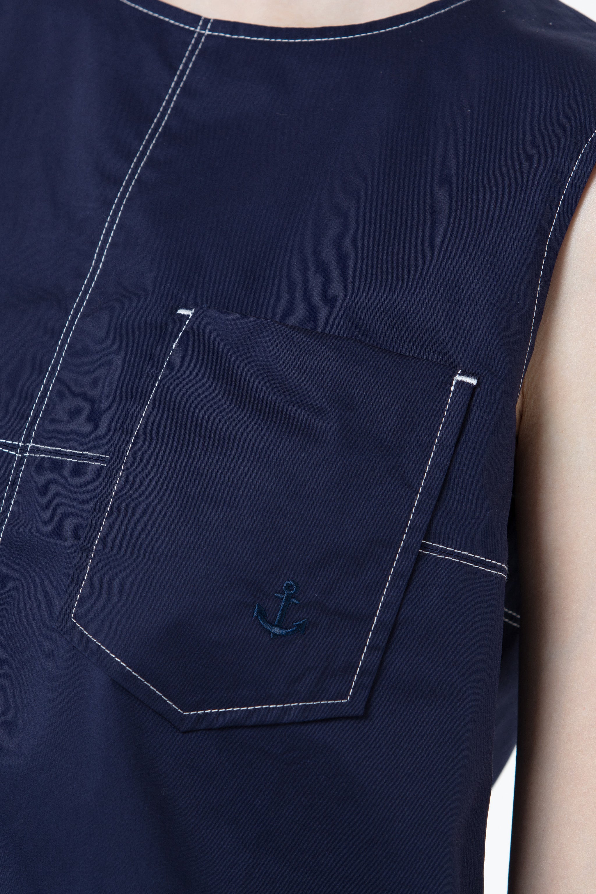 K/Woods Stitchline Top