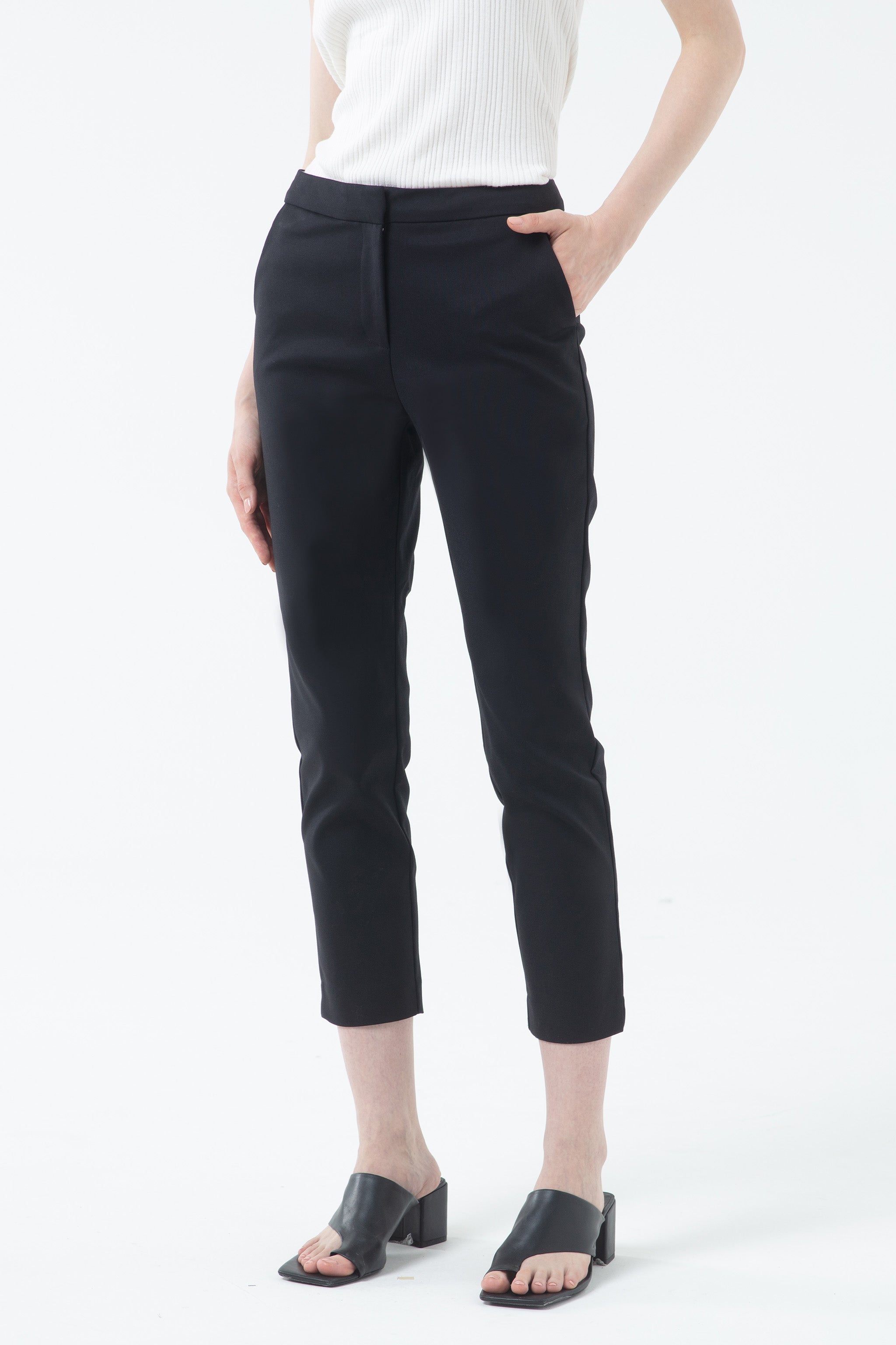 K/Woods Essential Ankle City Pants