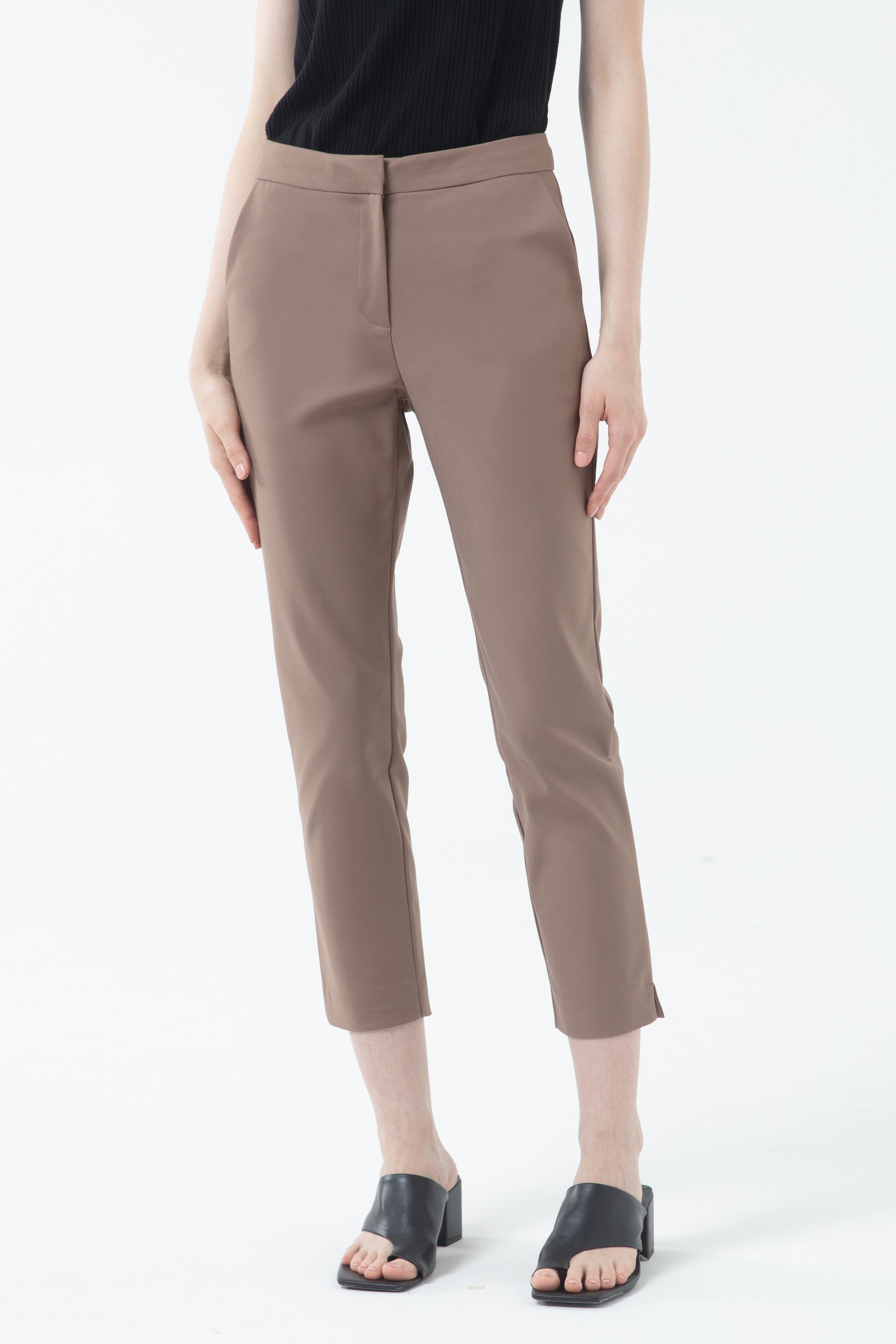 K/Woods Essential Ankle City Pants