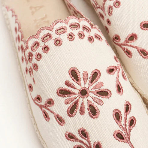 Alhamas Loto Plano Lona Bordada Mule - Dusty Pink Granate