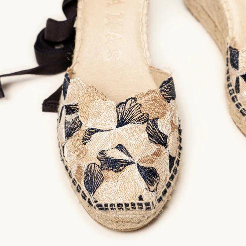 Alhamas Romero Cuna Media Guipure Lace Wedge